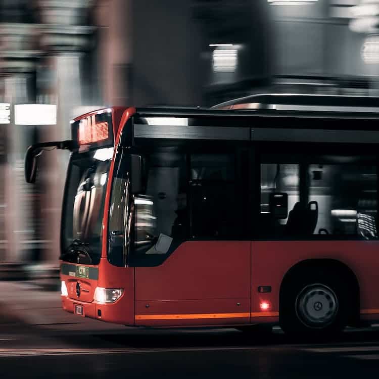 In a bus accident, call an experienced attorney